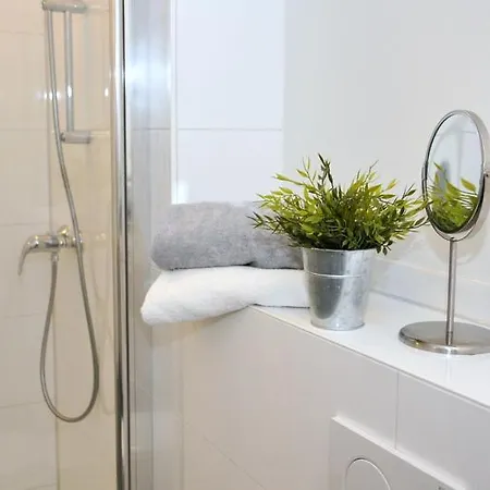 Rooftop アパート *